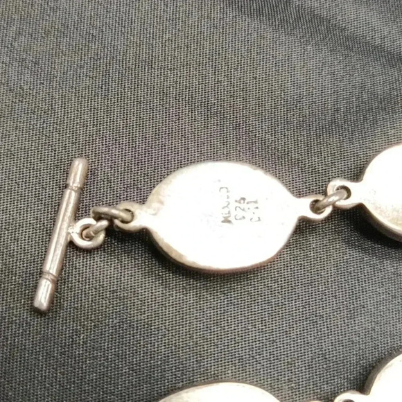 Sterling Silver Red Jasper and Onyx Bracelet - Picture 3 of 3